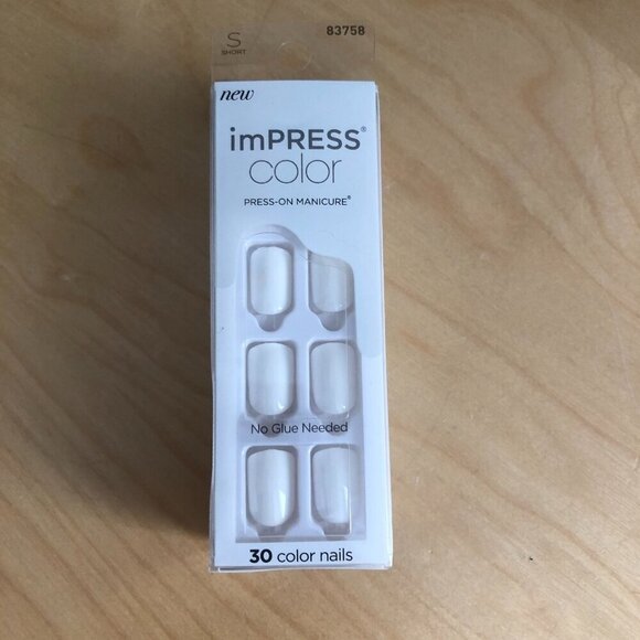 imPRESS KISS Color Short Squoval Press On Manicure Nails 019 Frosting White - Picture 4 of 7